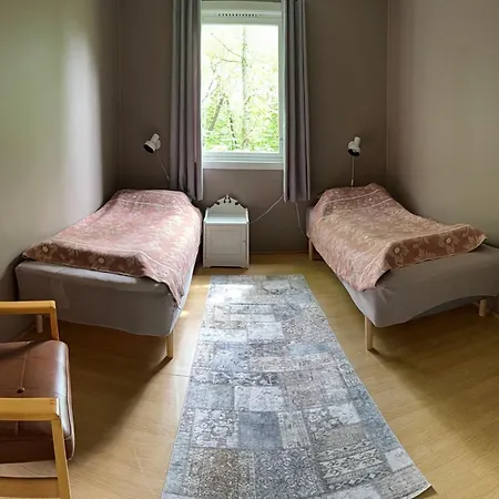 Ostello Plantestua-alstahaug Planteskole Alstahaug